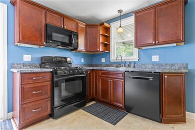 2242 E 290th St, Wickliffe, OH 44092 - photo 7