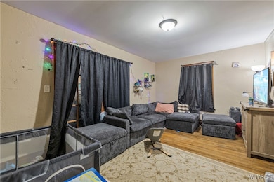 2462 Niagara Ave, Niagara Falls, NY 14305 - photo 4