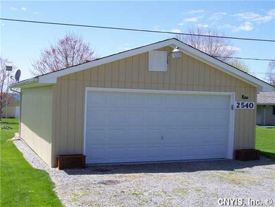 Parking Lot/Garage Garage