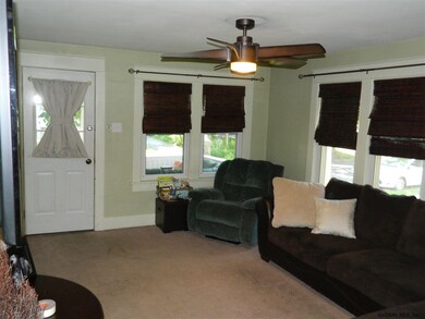 65 Walnut St, Glens Falls, NY 12801 - photo 6