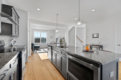 135 Shea Cir unit 135, Cheshire, CT 06410 - photo 5