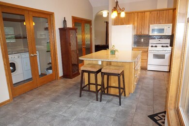full kitchen