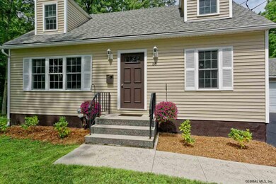 36 Phillips Rd, Rensselaer, NY 12144 - photo 2