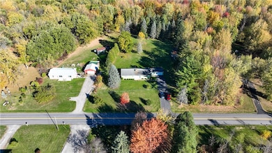 9091 Ernest Rd, Middleport, NY 14105 - photo 7