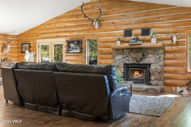 321 Strohm Cir MLS-3