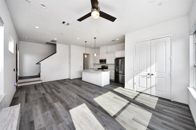 1524 Ojeman Rd unit A, Houston, TX 77055 - photo 7