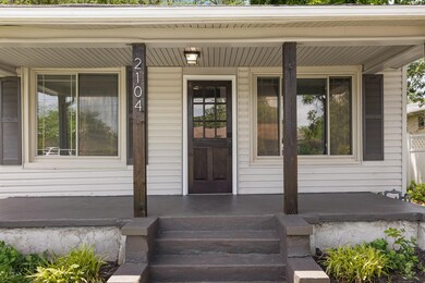 2104 E 5th St, Chattanooga, TN 37404 - photo 3