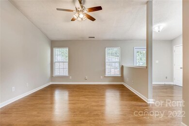 961 Ashland Ave, Statesville, NC 28677 - photo 4