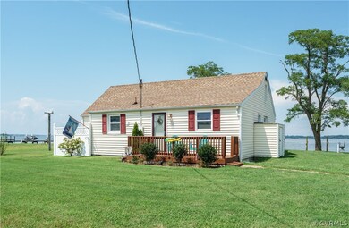 998 Fort Lowry Ln, Dunnsville, VA 22454 - photo 3