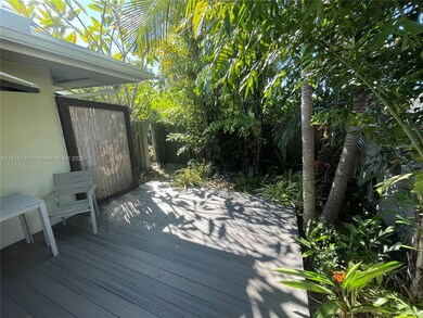 2215 NE 11th Ave unit 2215, Wilton Manors, FL 33305 - photo 2