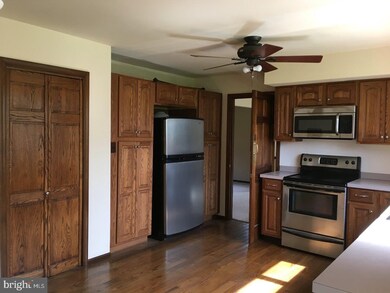 841 Cox Rd, Moorestown, NJ 08057 - photo 6