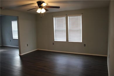 715 W 2nd St, Pittsburg, KS 66762 - photo 5