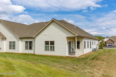 131 Briarcliff Ct, Milton, PA 17847 - photo 4