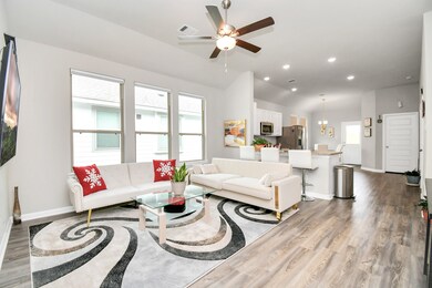 118 Tejas Village Pkwy, Beasley, TX 77417 - photo 3