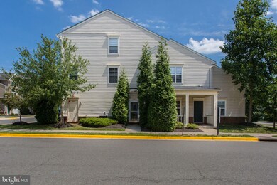 11110 Wortham Crest Cir unit 14, Manassas, VA 20109 - photo 2