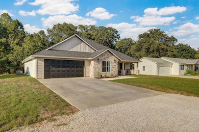 2405 Deatherage Ave-3