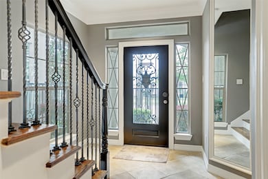 2810 Helena St, Houston, TX 77006 - photo 2