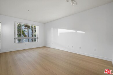 Savoy unit 339, Los Angeles, CA 90012 - photo 2