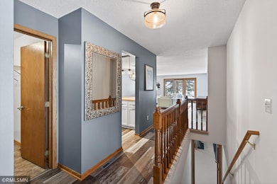 9 Oak Leaf Ln, Circle Pines, MN 55014 - photo 3