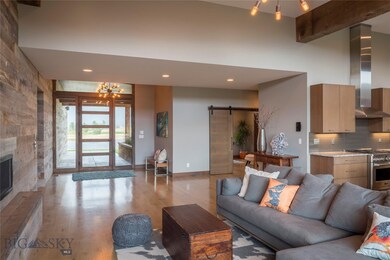Great Room Looking To Entry
