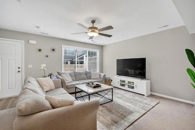 6151 Bristol Ln, Johnston, IA 50131 - photo 7