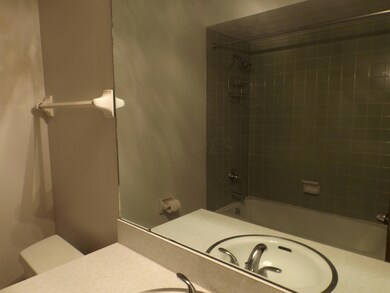 1923 Main Bath