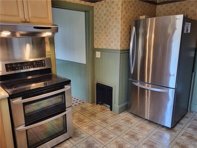 2 Simmons Terrace, Middletown, RI 02842 - photo 6