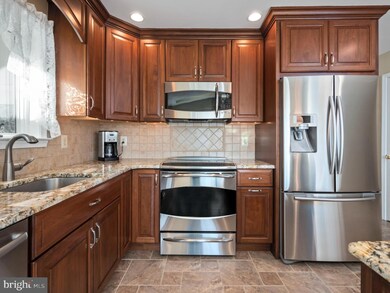 4506 Country View Dr, Doylestown, PA 18902 - photo 3