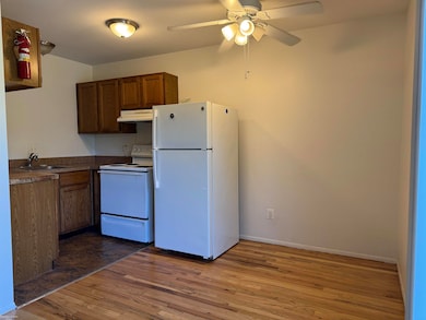 8755 Sterling St, Center Line, MI 48015 - photo 3