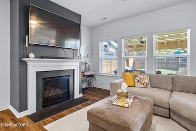 2918 Red Flame Rd, Knoxville, TN 37921 - photo 4