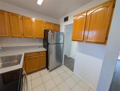 5883 Todd St unit E21, Bradenton, FL 34207 - photo 4