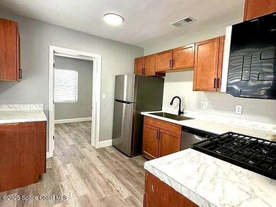 814 Tropic St, Titusville, FL 32796 - photo 2