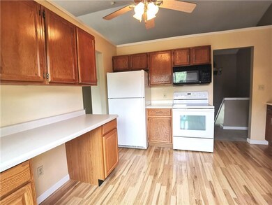 3425 Marilyn St, Columbus, IN 47203 - photo 3