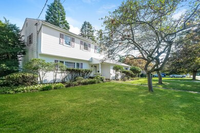 005-photo-front-view-8575932