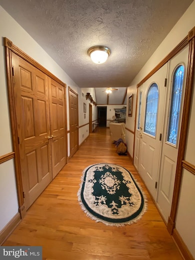 118 Coyote Ln, Berkeley Springs, WV 25411 - photo 4