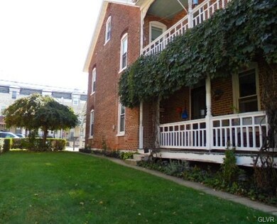 561 Broad St, Emmaus, PA 18049 - photo 7