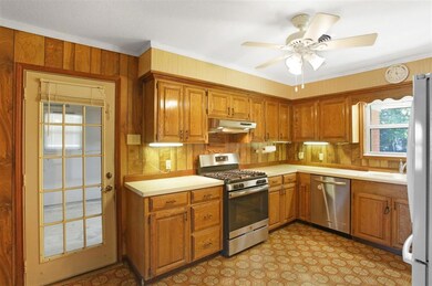 607 W McNeese St, Lake Charles, LA 70605 - photo 6