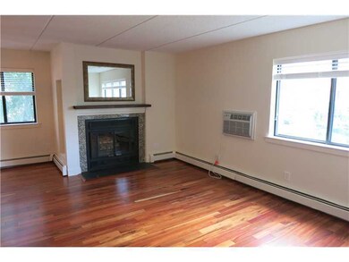 201 River W unit 201, Greenwich, CT 06831 - photo 5