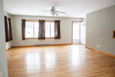 218 N Ellen St, Cedar Falls, IA 50613 - photo 2