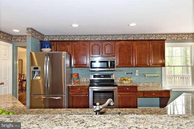 7706 Graystone Ct, Ellicott City, MD 21043 - photo 4