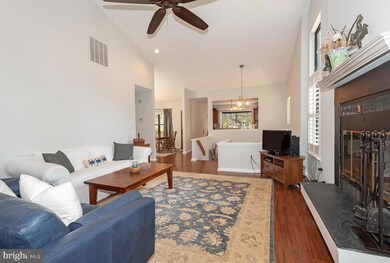 460 Cranes Roost Ct, Annapolis, MD 21409 - photo 3