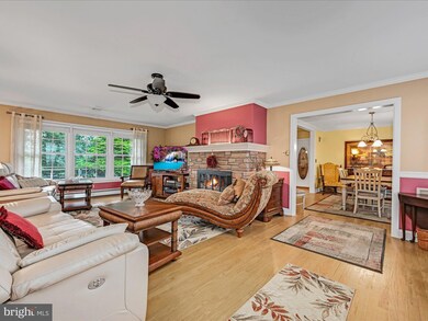 725 Bruce Ave, Mount Joy, PA 17552 - photo 4