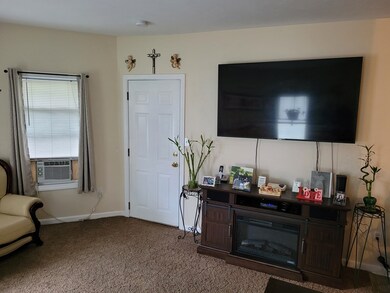 126 Endicott St, Worcester, MA 01610 - photo 6