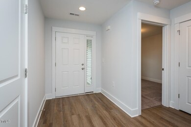 905 Alice Court-5