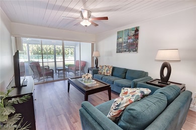 820 Ketch Dr unit 3, Naples, FL 34103 - photo 3