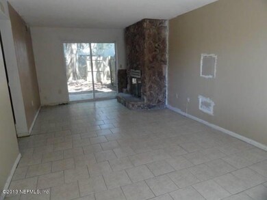 739 Oaks Field Rd, Jacksonville, FL 32211 - photo 4