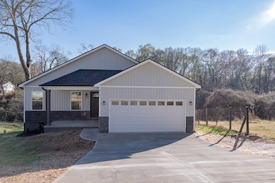 651 S Center St, Spartanburg, SC 29301 - photo 2