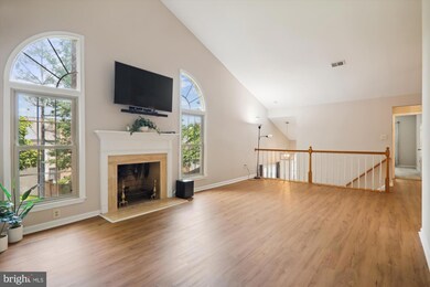 5817 Linden Square Ct unit 54, Rockville, MD 20852 - photo 6