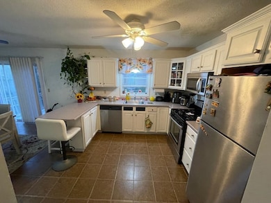 10 Beach St, Fall River, MA 02721 - photo 6