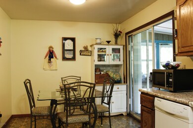 Eat In Dining Area